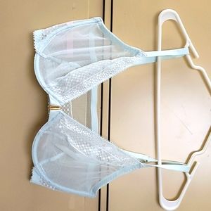 Victorias Secret Incredible front close bra. No padding.  38DD light mint color.